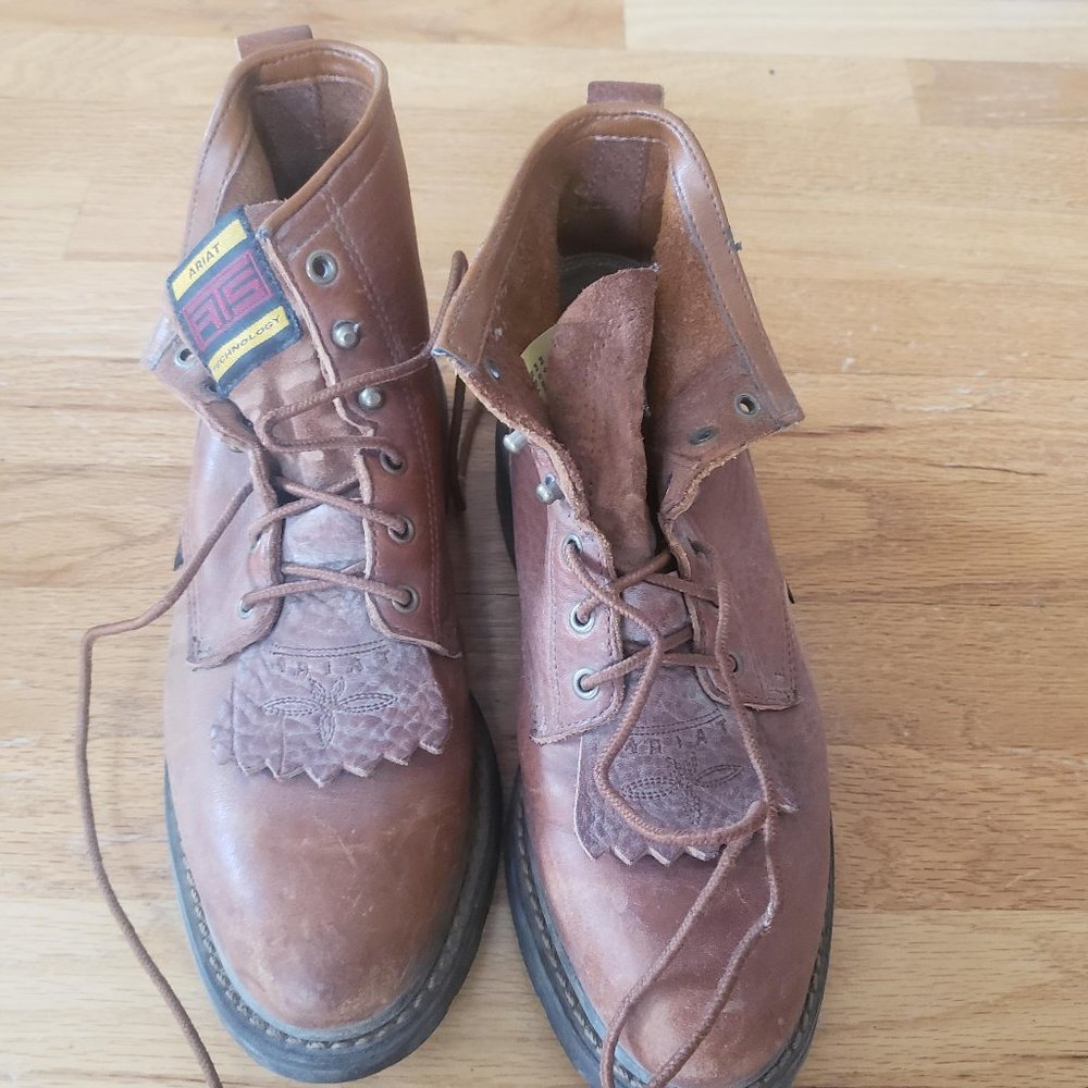 Ariat Boots; brown 7.5 used